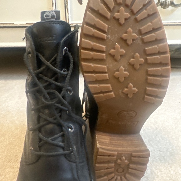 Womens Timberland Black Boots - Picture 2 of 4